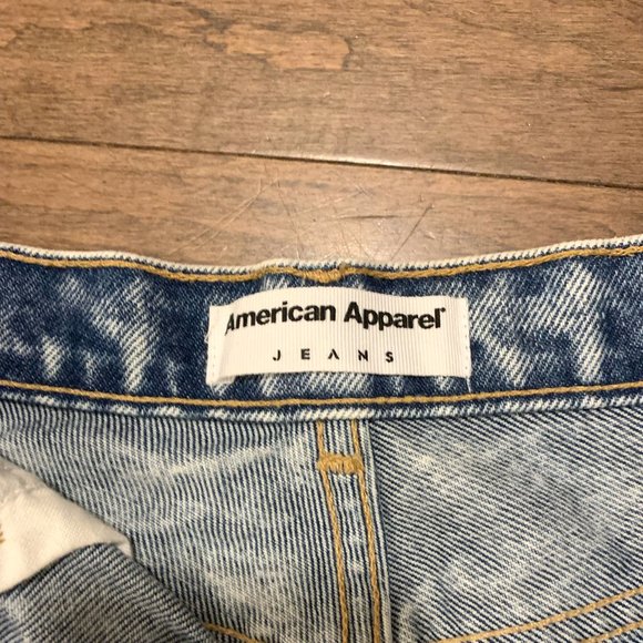 American Apparel Acid Wash High-Waist Jean Cuff Short - Picture 5 of 9